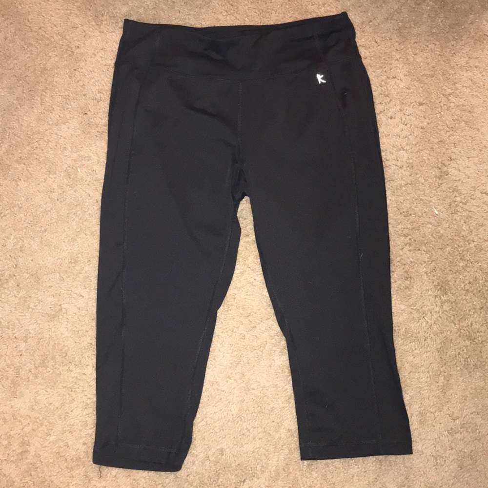 Workout/yoga calf length leggings